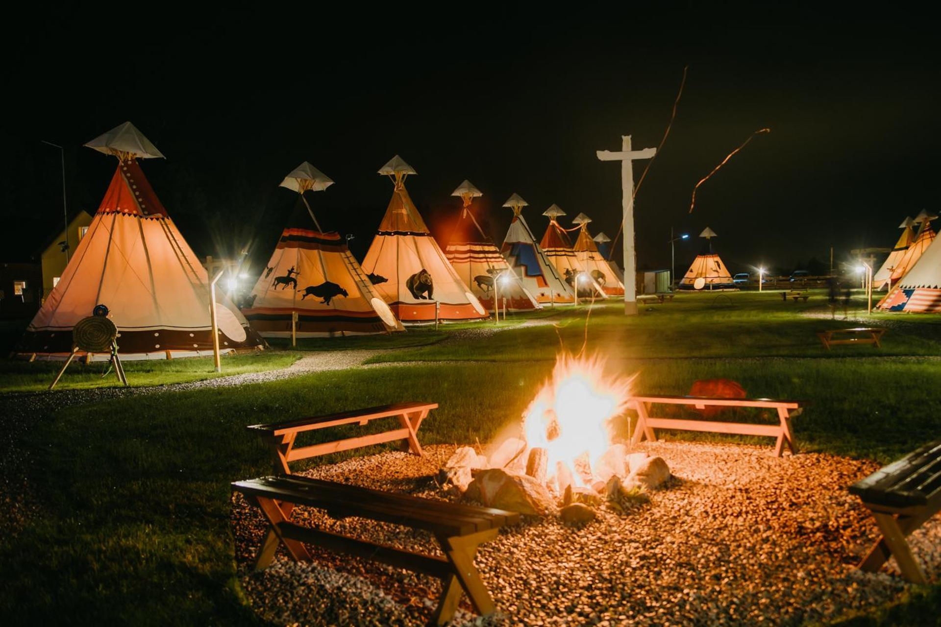 Indiana Camp - 150 M Od Suntago Park Hotel Grabce-Towarzystwo Bagian luar foto