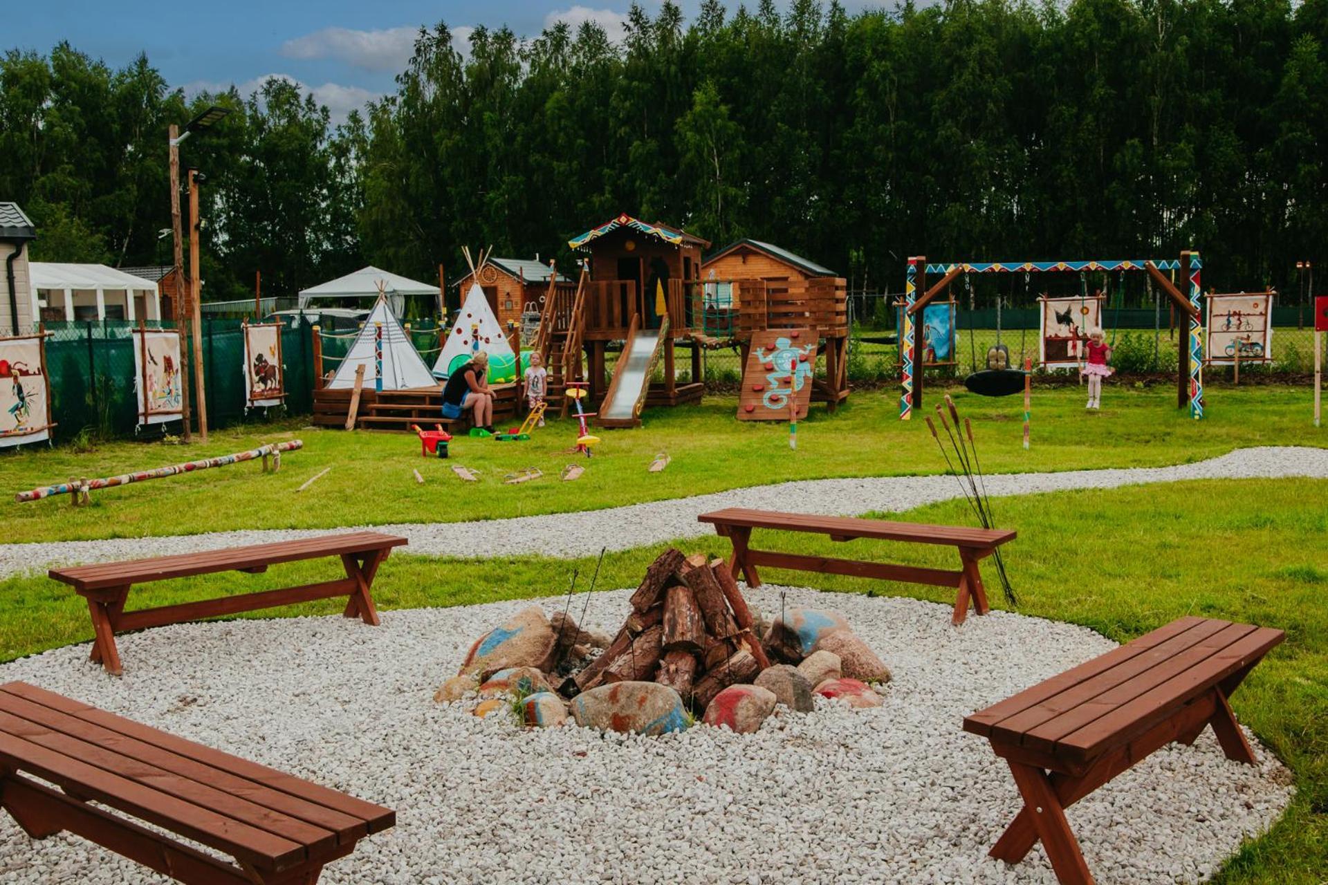 Indiana Camp - 150 M Od Suntago Park Hotel Grabce-Towarzystwo Bagian luar foto