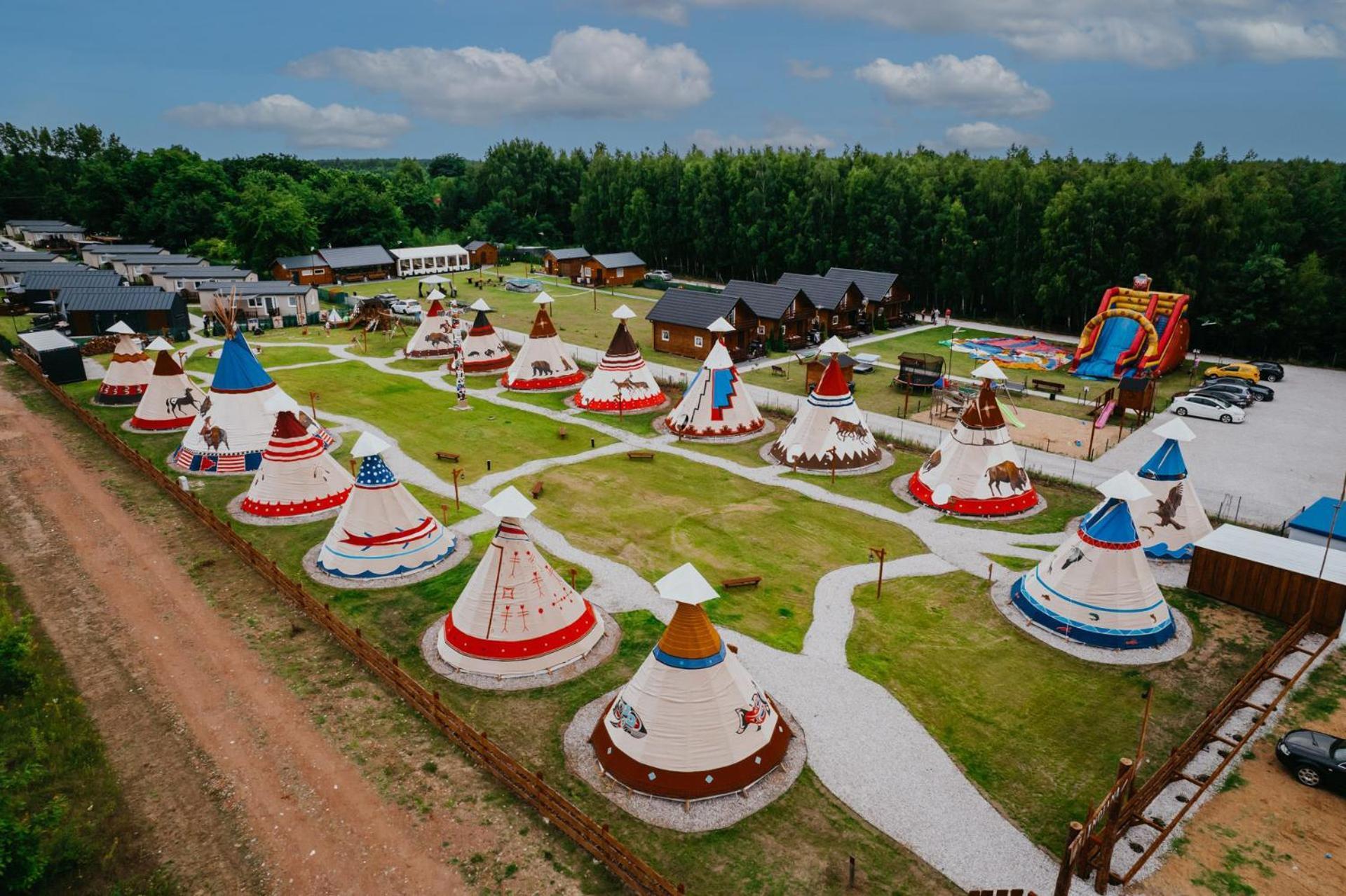 Indiana Camp - 150 M Od Suntago Park Hotel Grabce-Towarzystwo Bagian luar foto