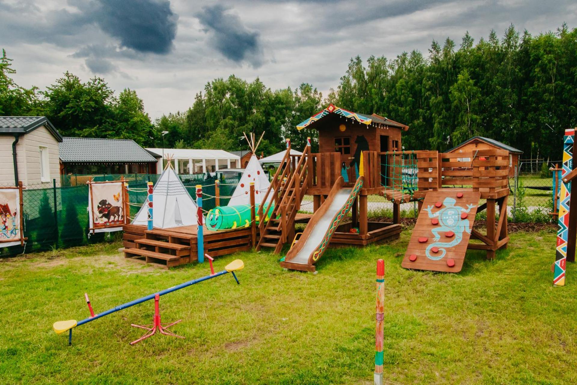 Indiana Camp - 150 M Od Suntago Park Hotel Grabce-Towarzystwo Bagian luar foto